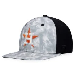 Men's Houston Astros Majestic Gray Smoke Dye Snapback Hat