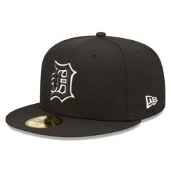 Men's Detroit Tigers New Era Black On Black Dub 59FIFTY Fitted Hat