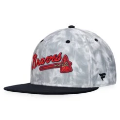 Men's Atlanta Braves Fanatics Branded Black/White Smoke Dye Fitted Hat